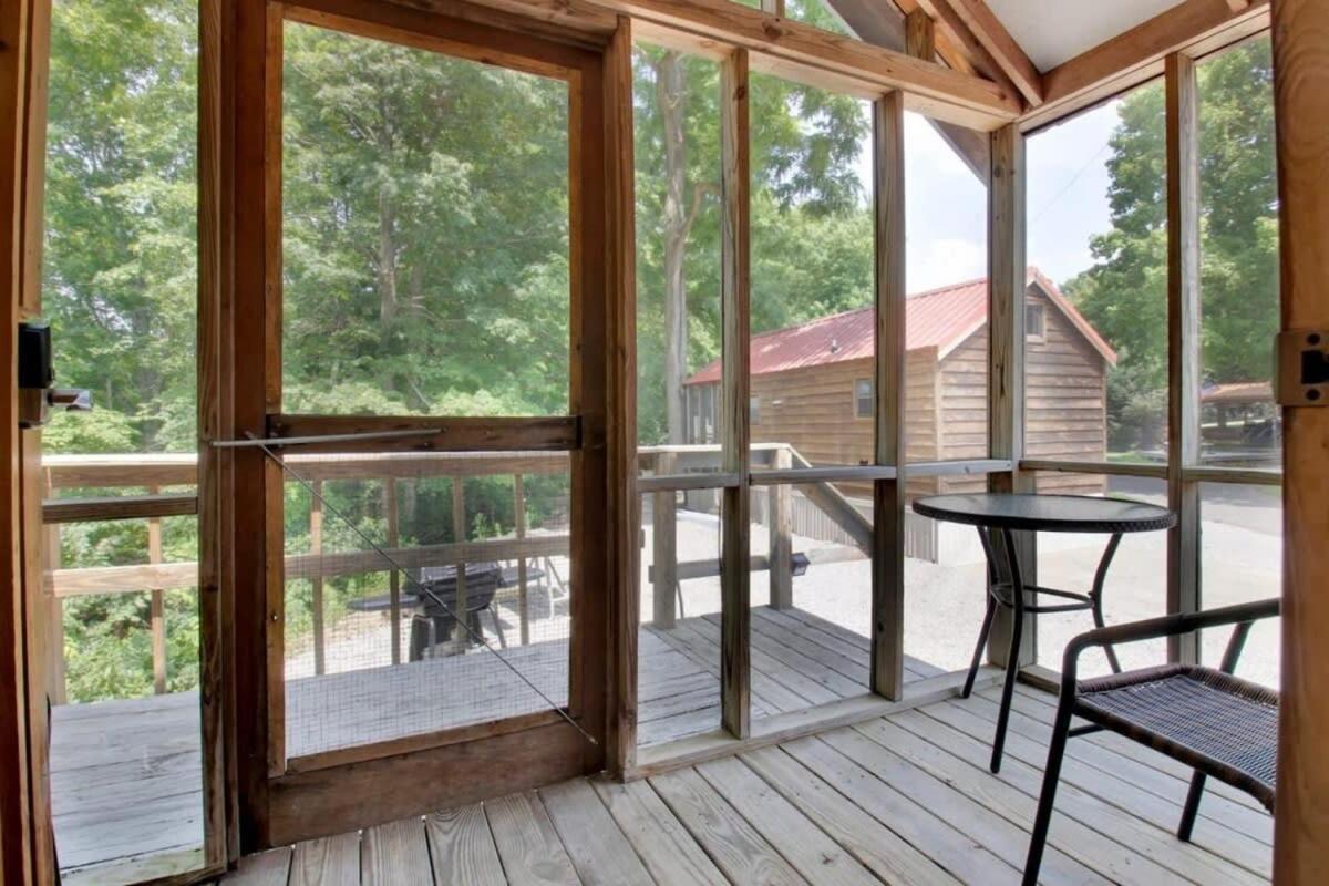 Charming Log Cabin In Bloomington Luaran gambar