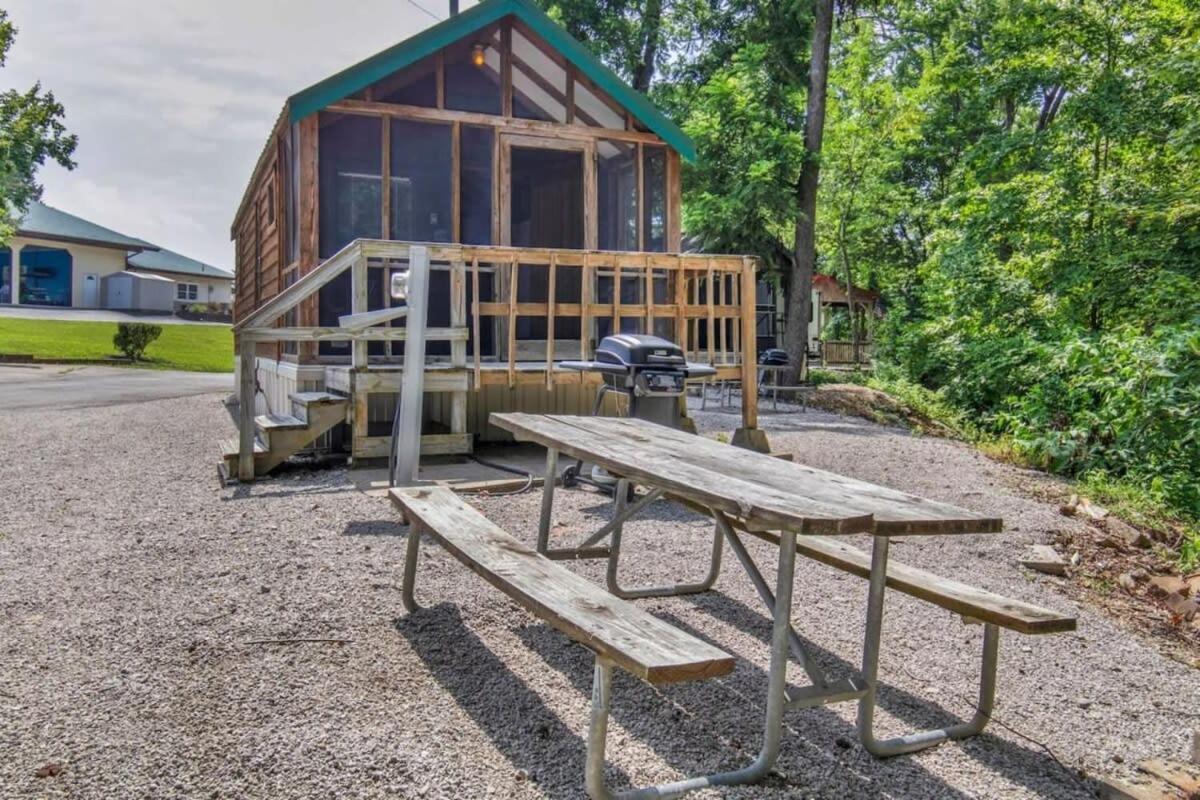 Charming Log Cabin In Bloomington Luaran gambar