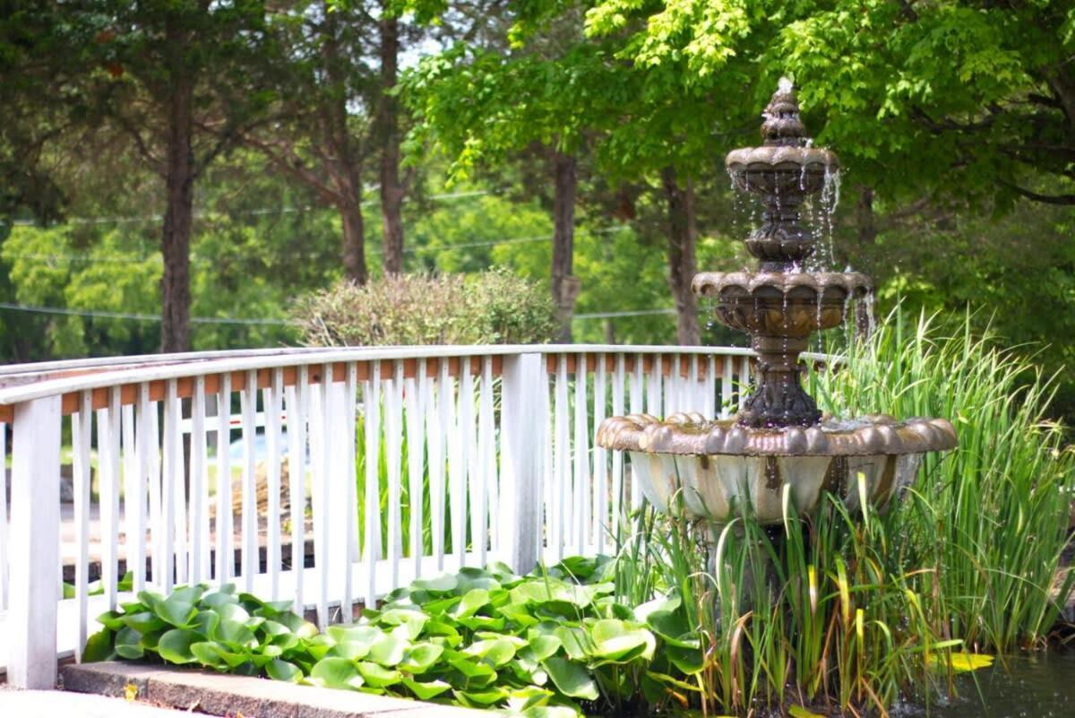 Charming Log Cabin In Bloomington Luaran gambar